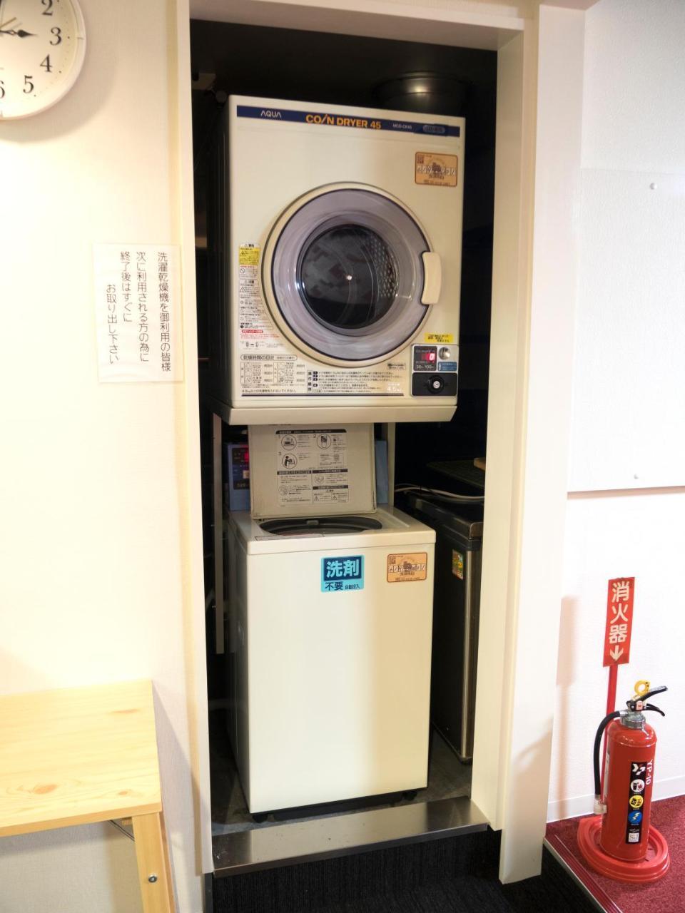 Capsule Hotel Hatagoya Токіо Екстер'єр фото